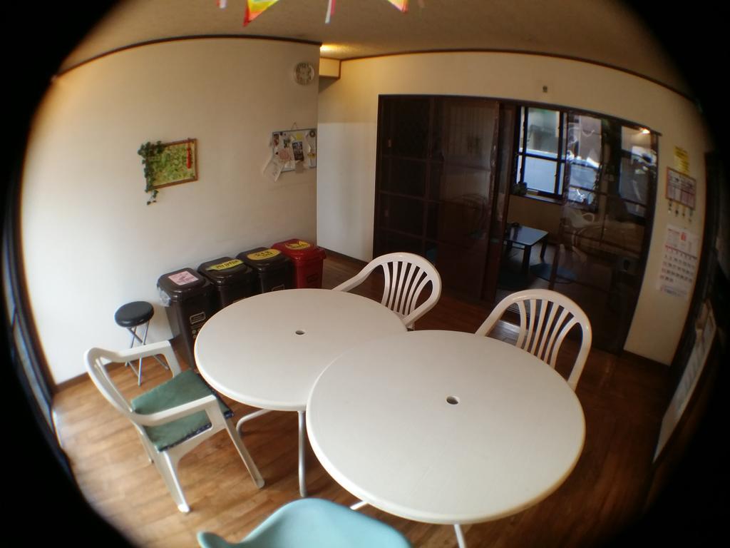 Guesthouse Base Okinawa Наха Екстериор снимка