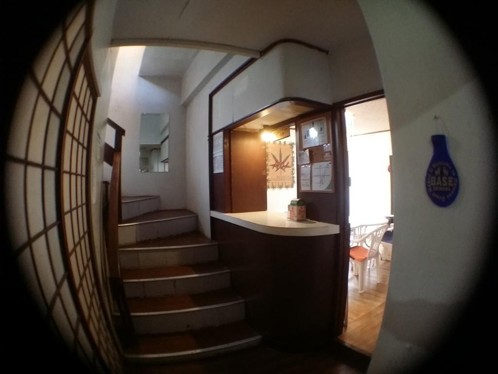 Guesthouse Base Okinawa Наха Екстериор снимка