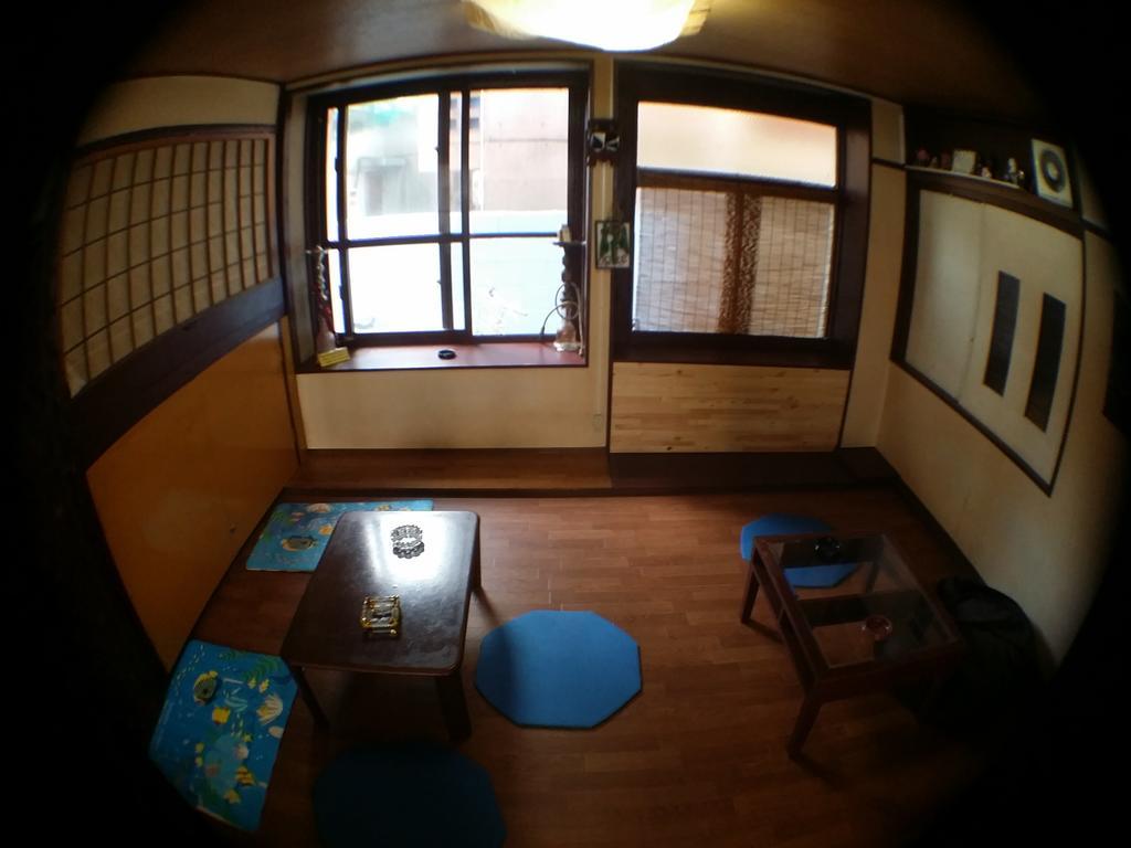 Guesthouse Base Okinawa Наха Екстериор снимка